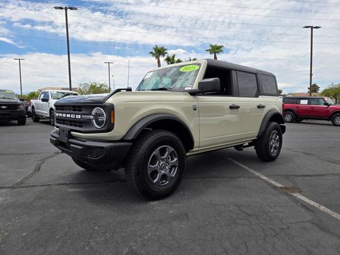 Certified 2025 Ford Bronco Big Bend AWD/4WD image 2