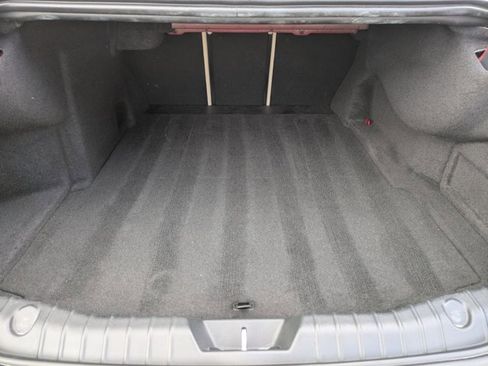 Used 2019 Jaguar XF Prestige image 6