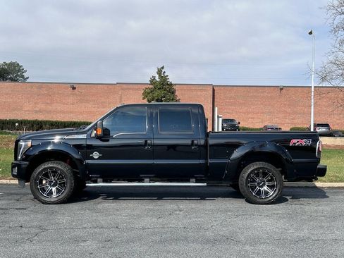 Used 2016 Ford F250 Lariat w/ Lariat Ultimate Package AWD/4WD image 4