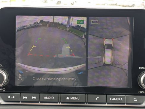 Used 2021 Nissan Rogue SL FWD image 20