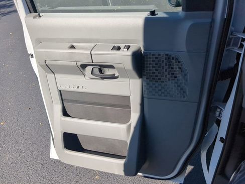 New 2026 Ford E-450 and Econoline 450 Super Duty w/ Power Equipment Group image 26