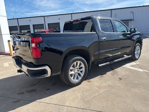 Used 2020 Chevrolet Silverado 1500 LTZ w/ LTZ Premium Package image 5