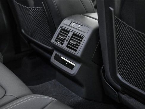 New 2025 Audi Q5 Premium image 16