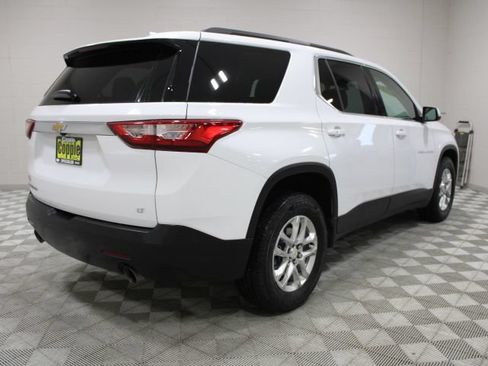 Used 2021 Chevrolet Traverse LT AWD/4WD image 11