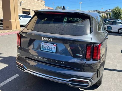 Used 2022 Kia Sorento EX FWD image 10