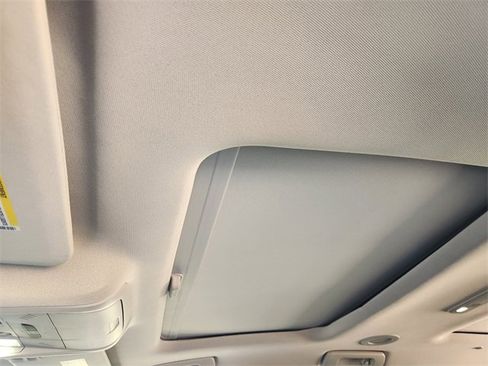 Used 2023 GMC Acadia Denali w/ Black Diamond Edition image 25