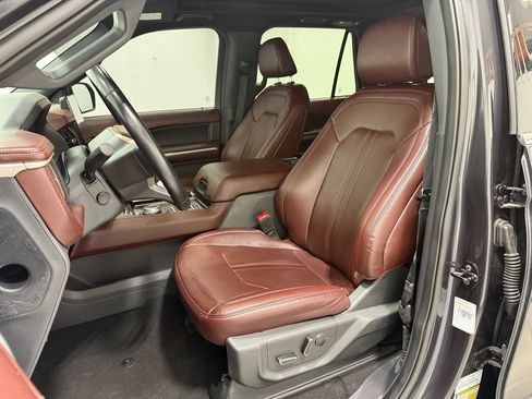 Used 2024 Ford Expedition Max Limited image 10