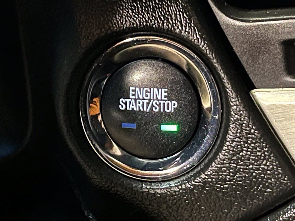 Used 2019 GMC Yukon Denali w/ Denali Ultimate Package AWD/4WD image 16