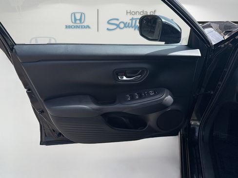 Certified 2024 Honda HR-V EX-L image 19