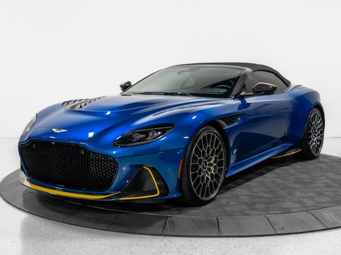 Used 2023 Aston Martin DBS Superleggera Volante RWD image 9