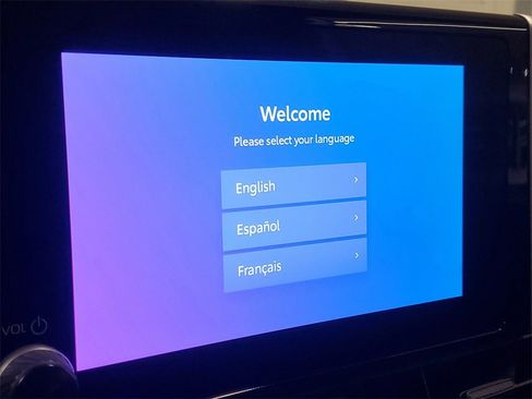 Used 2025 Toyota RAV4 XLE image 25