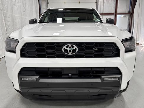 Used 2025 Toyota 4Runner TRD Off-Road Premium w/ Tow Technology Package AWD/4WD image 2