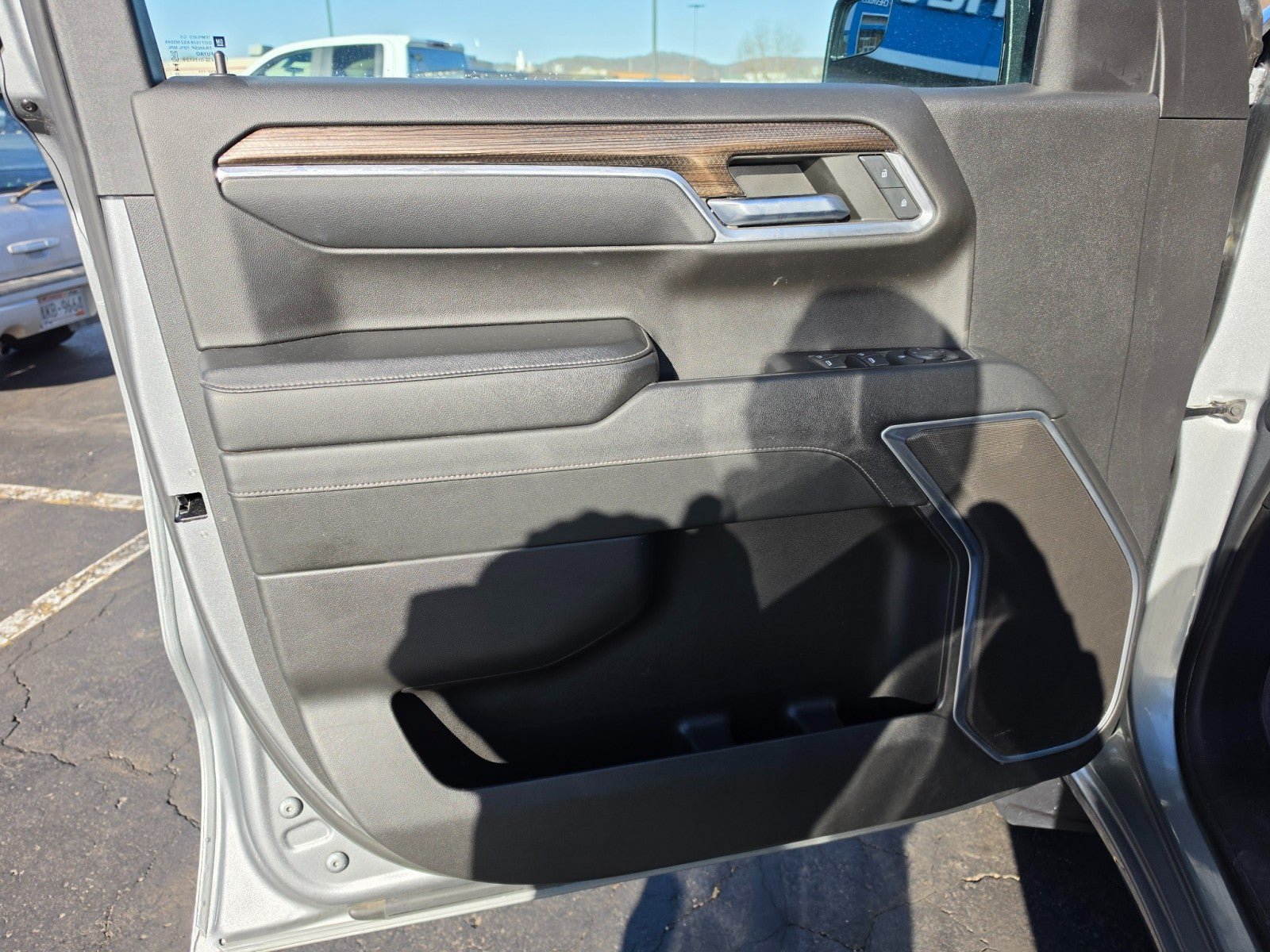 Used 2023 Chevrolet Silverado 1500 RST w/ Z71 Off-Road Package AWD/4WD image 32