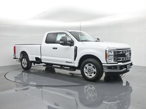 New 2026 Ford F350 XLT RWD image 25