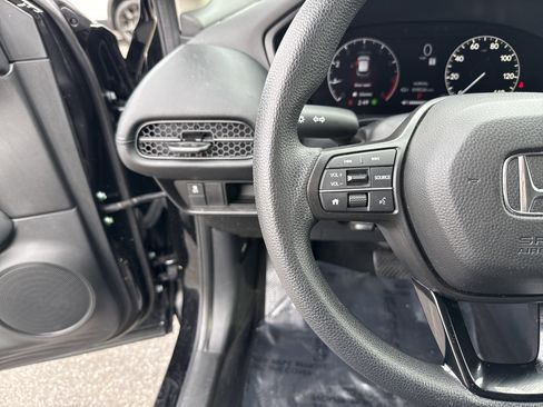 Certified 2024 Honda HR-V LX image 19