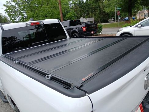 Used 2019 RAM 1500 Big Horn RWD image 10