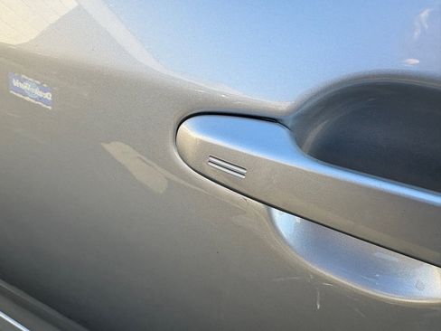 Used 2014 Toyota Camry SE image 12