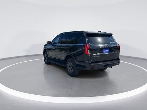Certified 2025 Ford Expedition Active RWD image 5