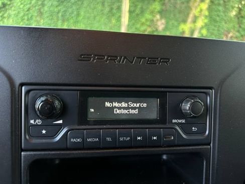 Used 2021 Mercedes-Benz Sprinter 2500 image 20