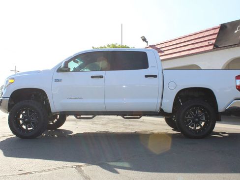 Used 2017 Toyota Tundra SR5 w/ SR5 Upgrade Package RWD image 42