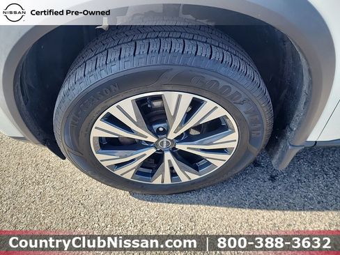 Certified 2023 Nissan Rogue SV AWD/4WD image 32