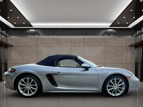 Used 2019 Porsche 718 Boxster image 15