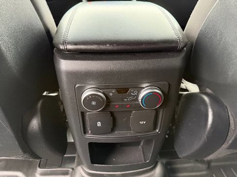 Used 2020 Ford Explorer XLT w/ Comfort Package image 25