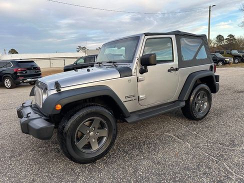 Used 2013 Jeep Wrangler Sport image 26