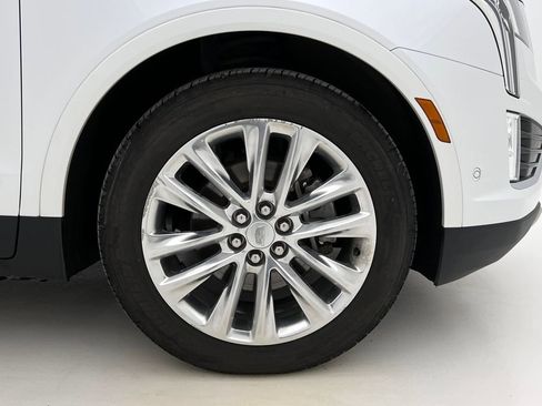 Used 2018 Cadillac XT5 Platinum w/ Driver Assist Package image 29