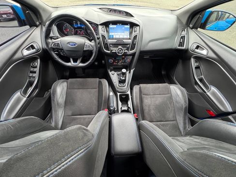 Used 2017 Ford Focus RS image 7