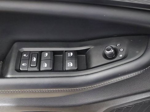 Used 2024 Jeep Grand Cherokee Altitude image 35