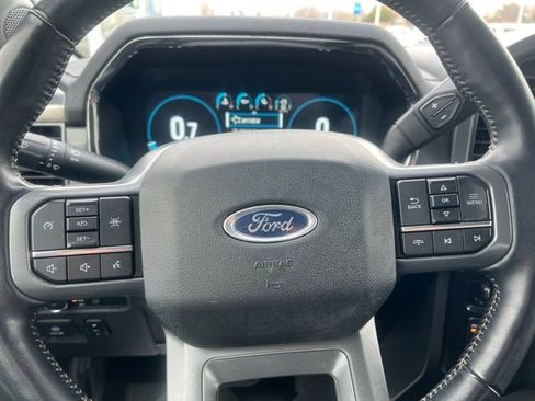 Used 2022 Ford F150 Lariat w/ Equipment Group 501A Mid image 31