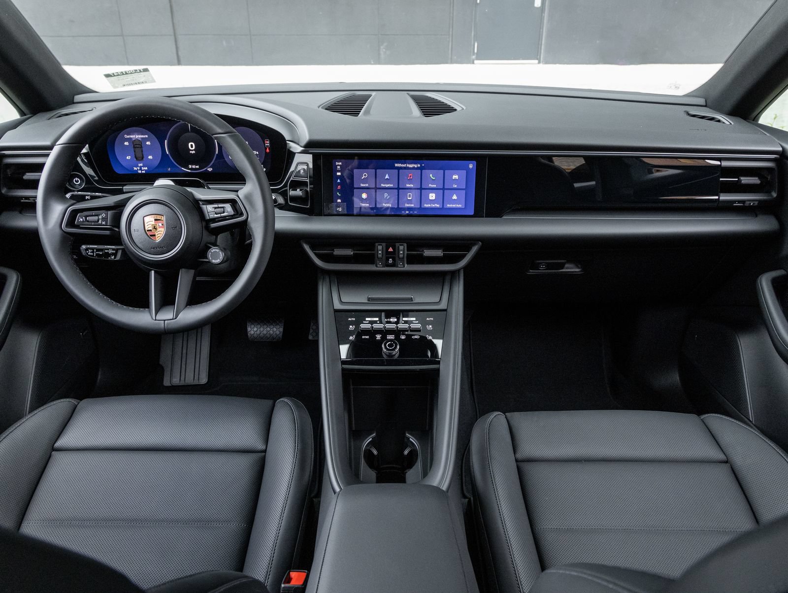 Certified 2026 Porsche Macan 4 Electric AWD/4WD image 12