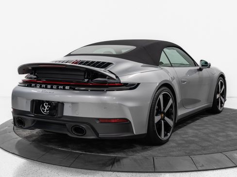 Used 2025 Porsche 911 Carrera RWD image 22
