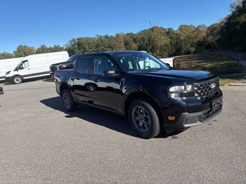 New 2025 Ford Maverick XLT w/ 4K Tow Package image 19