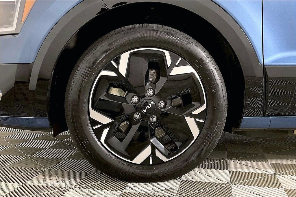 Used 2023 Kia Niro Wind FWD image 8