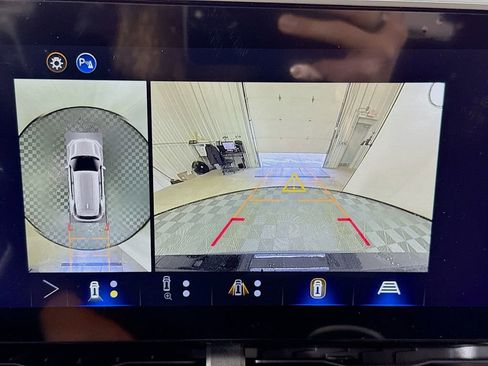 New 2026 Chevrolet Equinox LT w/ Safety and Technology Package image 14