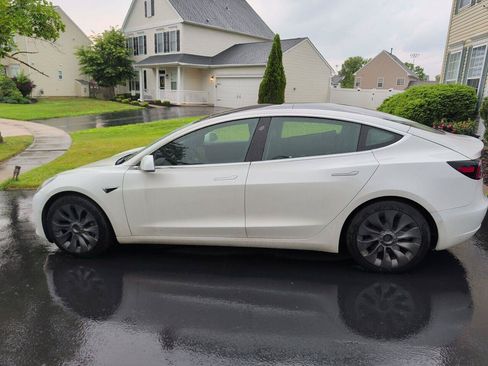 Used 2020 Tesla Model 3 Long Range AWD/4WD image 2