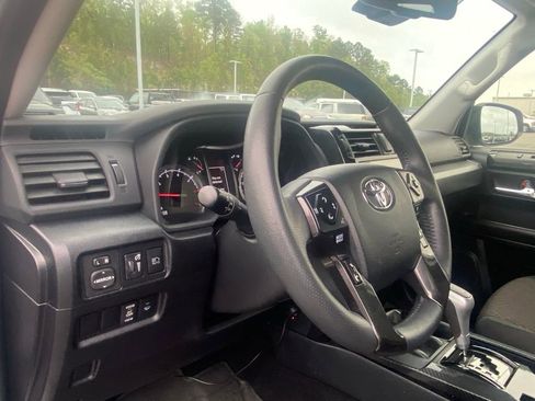 Used 2024 Toyota 4Runner TRD Off-Road image 9