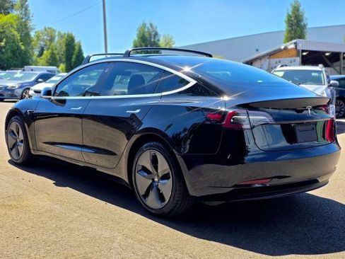 Used 2018 Tesla Model 3 Mid Range RWD image 9