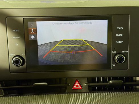 Used 2023 Kia Sportage LX image 15