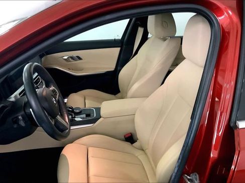 Used 2020 BMW 330i Sedan w/ Convenience Package RWD image 11