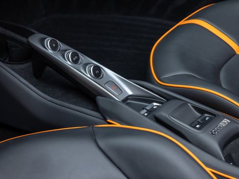 Certified 2022 Ferrari F8 Tributo image 62