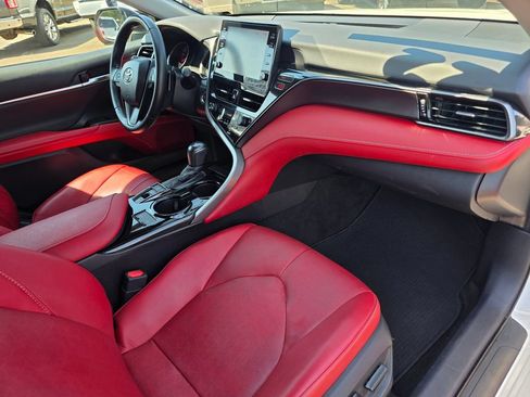 Used 2022 Toyota Camry XSE w/ Carpet Mat Package (TMS) FWD image 25