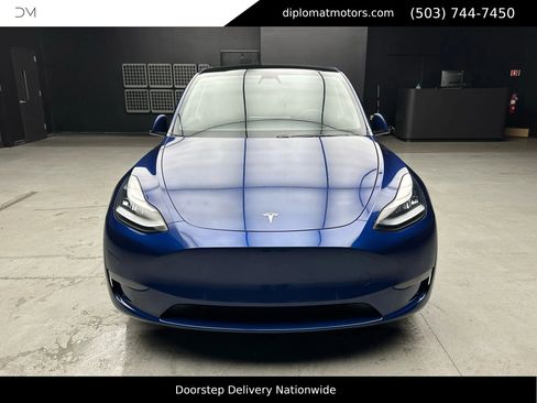 Used 2021 Tesla Model Y Long Range image 10