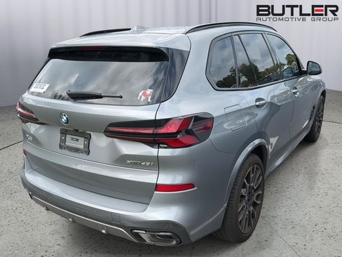 Used 2025 BMW X5 xDrive40i w/ M Sport Package AWD/4WD image 8