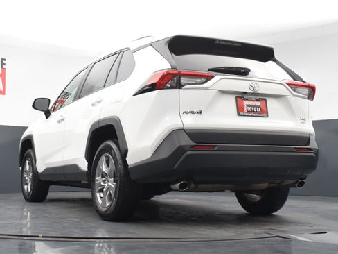 Used 2025 Toyota RAV4 XLE AWD/4WD image 26