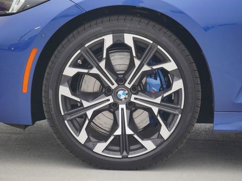Used 2025 BMW 330i Sedan w/ M Sport Package RWD image 5