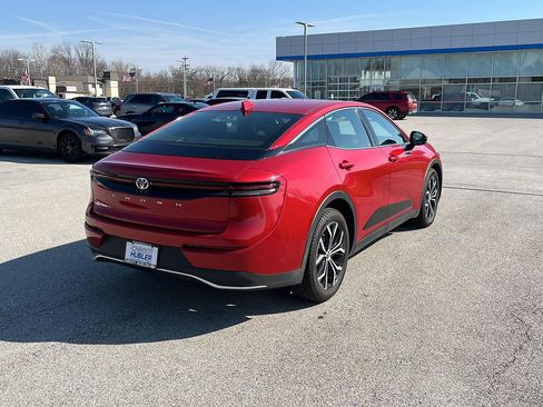 Used 2024 Toyota Crown XLE image 5