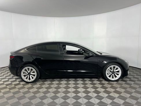 Used 2023 Tesla Model 3 Standard Range image 5